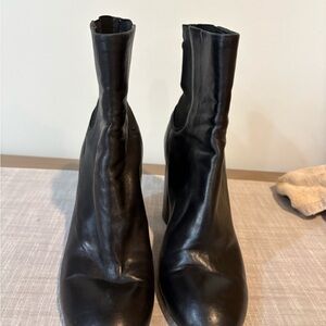 rag & bone Black Leather Ankle Booties